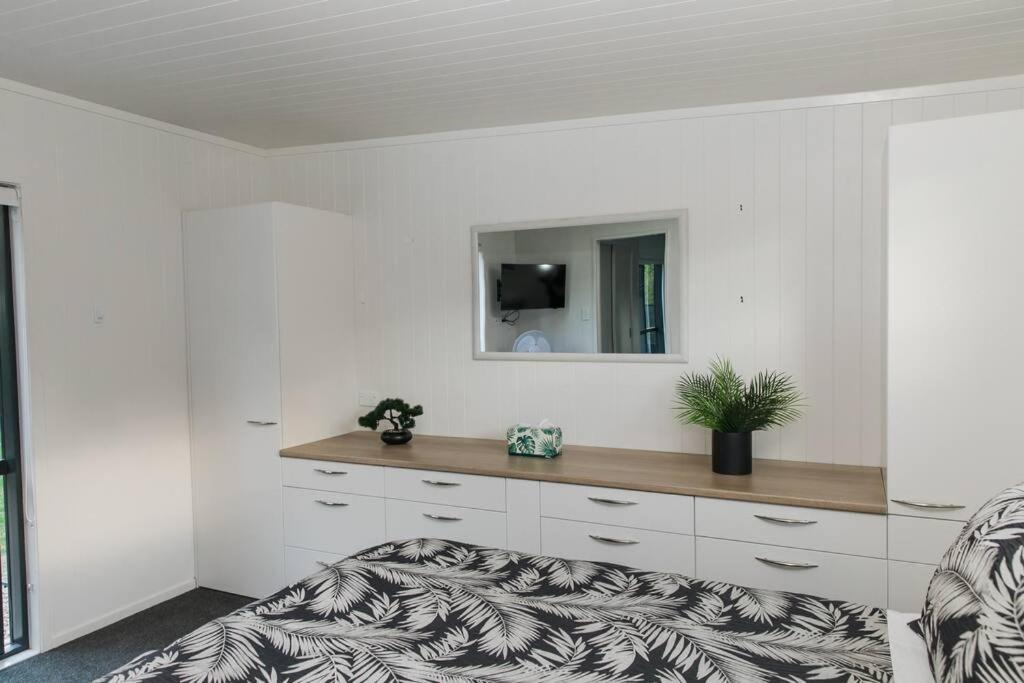 Apartament Bombay Hills Modern Retreat Auckland Zewnętrze zdjęcie